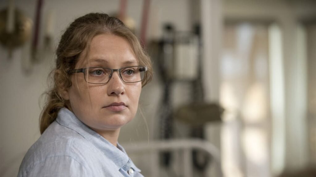 Merritt Wever started weight lose