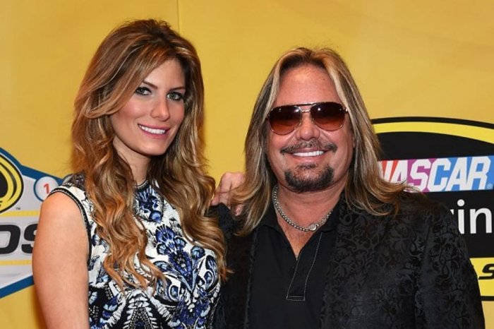 Vince Neil with His wife