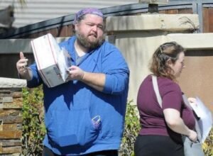 Skin Care Gorgeous in Grey – Attractive Skin Tips for UK Weather