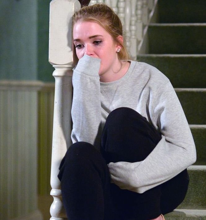 lorna fitzgerald crying