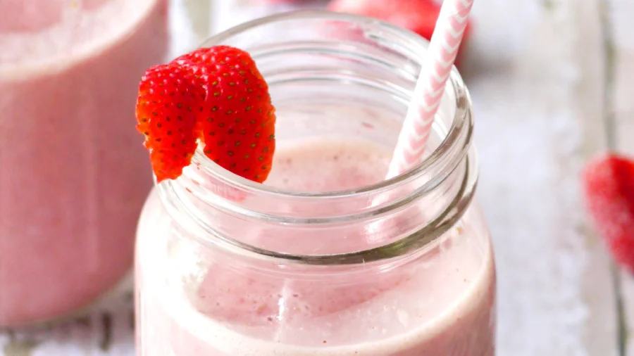 Strawberry Almond Milk Smoothie