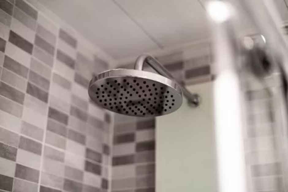 The Ultimate Guide to Shower and Bath Installation: Tips and Trends