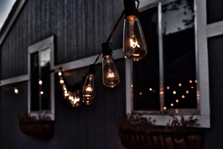 Outdoor Lighting Techniques to Enhance Evening Ambience